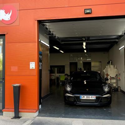 Protection pour carrosserie de voiture