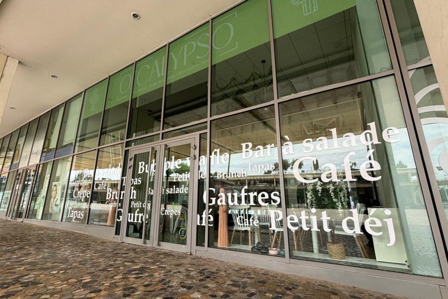 Habillage de façade commerciale