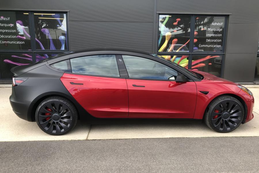 Tesla bi-color